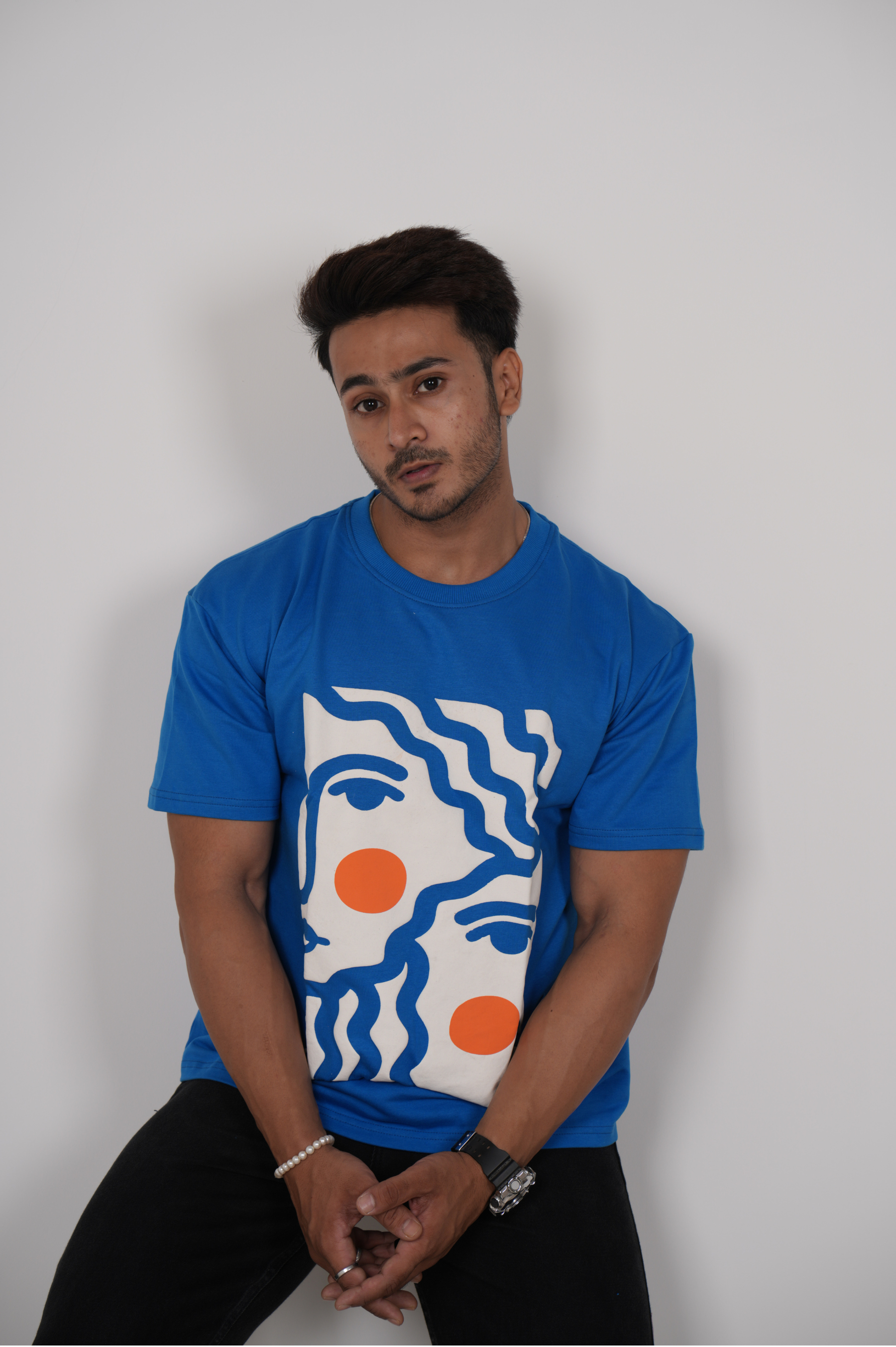 Wavy Faces Graphic oversized T-shirt Blue